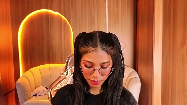 Alina b  online show from 05.05.26