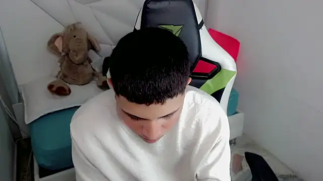 Black diamondd  online show from 04.21.26