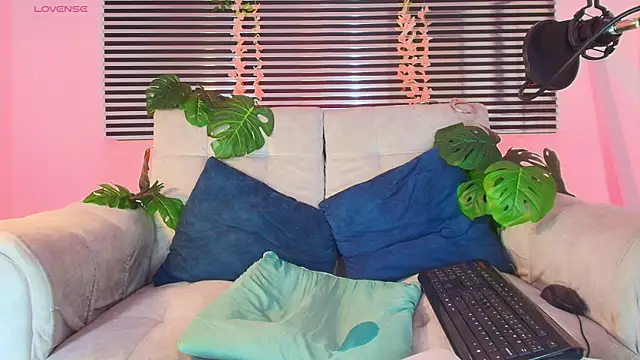 ThiiagoSaeenz online show from 06.05.26