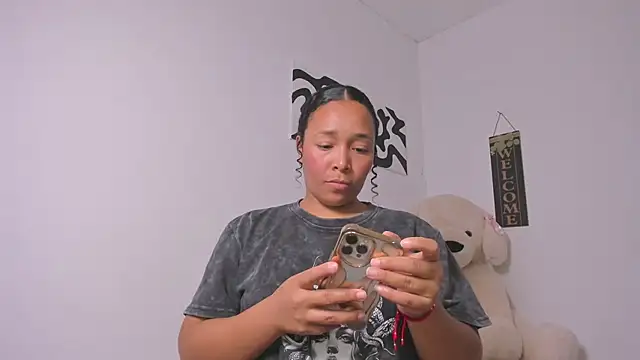 Nia13 online show from 03.11.26