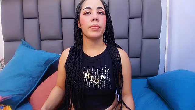 melany roberts  online show from 05.27.26