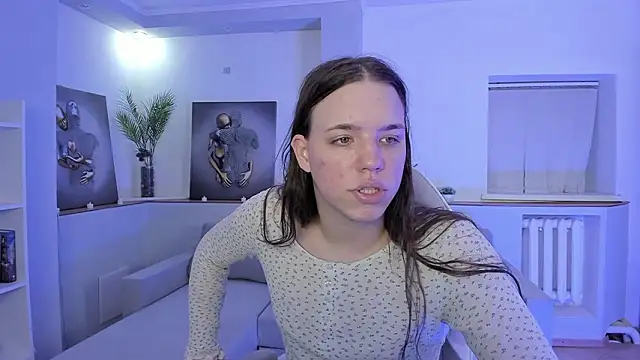 Snapshot of Madison_dolly chatting on 02.04.26 Madison dolly online show from 02.04.26