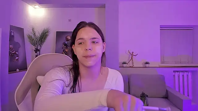 Snapshot of Madison_dolly chatting on 02.15.26 Madison dolly online show from 02.15.26