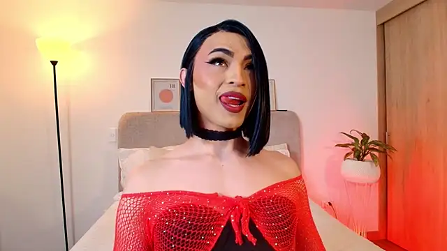 Snapshot of KarolPortellaa chatting on 05.19.26 KarolPortellaa online show from 05.19.26