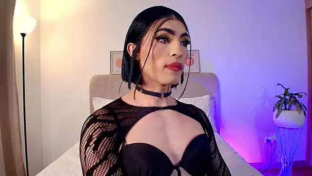Snapshot of KarolPortellaa chatting on 08.05.26 KarolPortellaa online show from 08.05.26