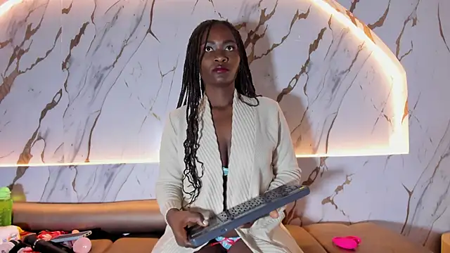 Snapshot of Nahomi_Williams_ chatting on 03.09.26 Nahomi Williams online show from 03.09.26