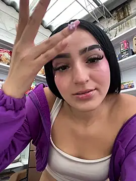 Snapshot of Valery_pink18 chatting on 02.11.26 Valery pink18 online show from 02.11.26