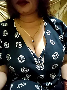 Snapshot of PARI51 chatting on 06.11.26 PARI51 online show from 06.11.26