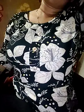 Snapshot of PARI51 chatting on 07.05.26 PARI51 online show from 07.05.26