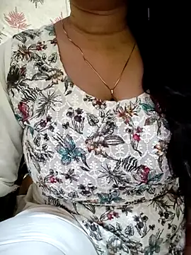 Snapshot of PARI51 chatting on 07.10.26 PARI51 online show from 07.10.26