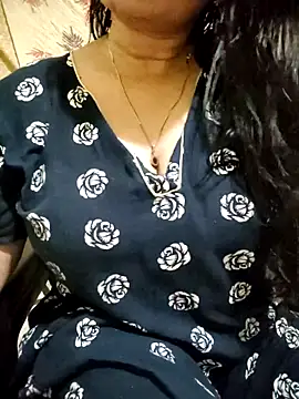 Snapshot of PARI51 chatting on 07.12.26 PARI51 online show from 07.12.26