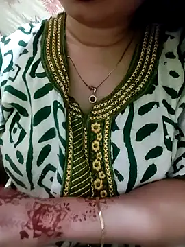 Snapshot of PARI51 chatting on 07.14.26 PARI51 online show from 07.14.26
