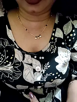Snapshot of PARI51 chatting on 07.22.26 PARI51 online show from 07.22.26