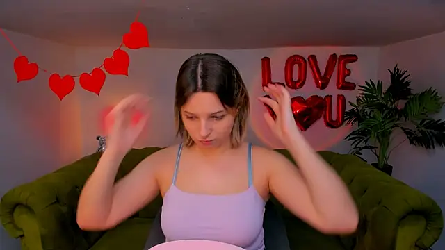 Snapshot of meowseduce chatting on 02.18.26 meowseduce online show from 02.18.26