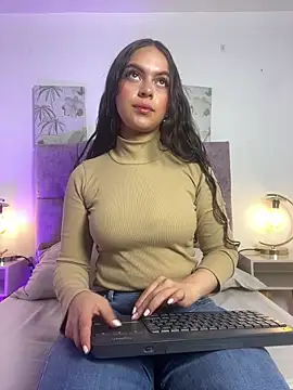 Snapshot of Annie_bonnie_ chatting on 06.15.26 Annie bonnie online show from 06.15.26