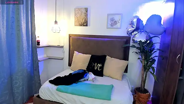 sofy bonnet online show from 02.16.26