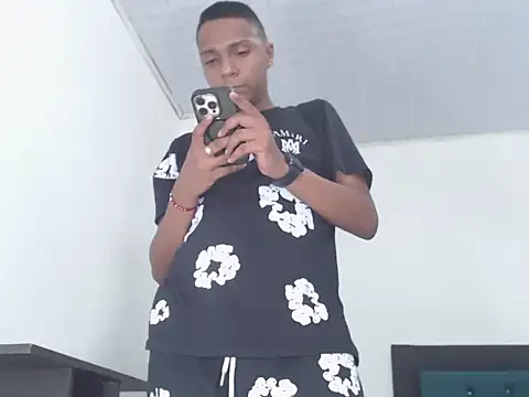 hotboyluxe online show from 04.26.26