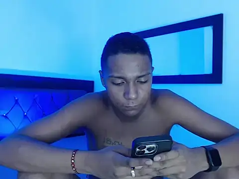 hotboyluxe online show from 04.30.26