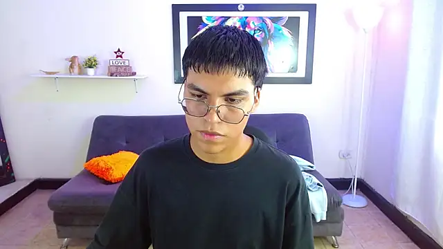 Snapshot of Maecum18 chatting on 03.17.26 Maecum18 online show from 03.17.26