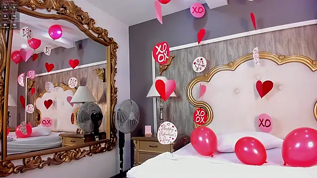 Snapshot of LauraBellinni chatting on 02.08.26 LauraBellinni online show from 02.08.26