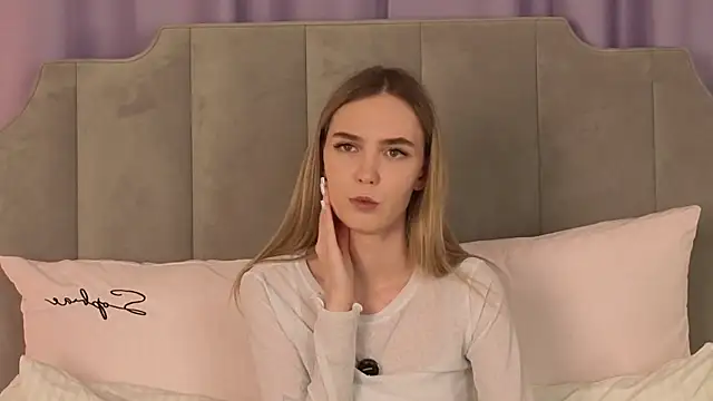 NikkiRyx online show from 04.29.26