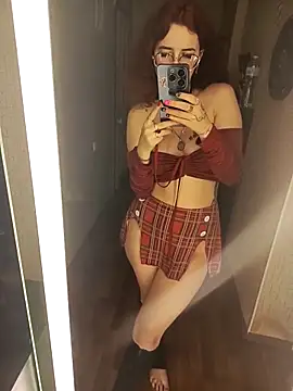 Snapshot of Persefoha chatting on 03.15.26 Persefoha online show from 03.15.26