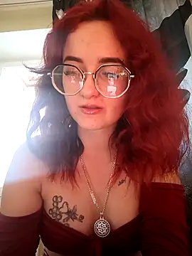 Snapshot of Persefoha chatting on 03.16.26 Persefoha online show from 03.16.26