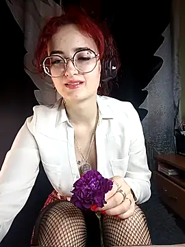 Snapshot of Persefoha chatting on 03.17.26 Persefoha online show from 03.17.26