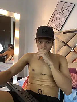 Alejandroo Montenegro online show from 03.04.26