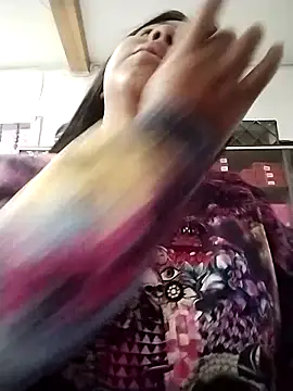 Noa Baker online show from 05.04.26