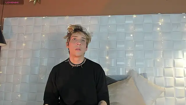 DannyParker  online show from 02.10.26