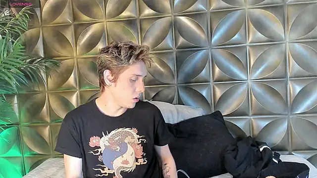 DannyParker  online show from 03.14.26