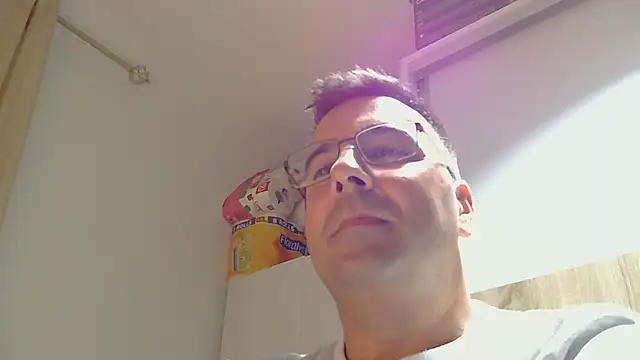 Snapshot of VanillaTime78-Jorge chatting on 03.15.26 VanillaTime78-Jorge online show from 03.15.26