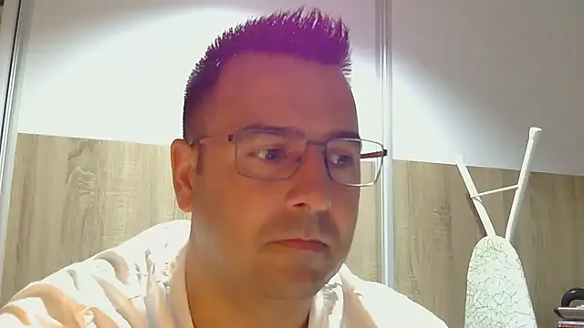 Snapshot of VanillaTime78-Jorge chatting on 03.15.26 VanillaTime78-Jorge online show from 03.15.26