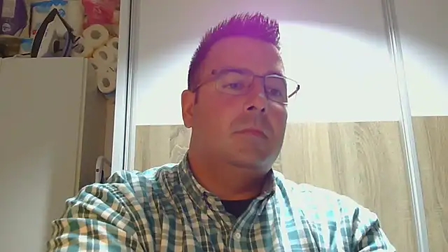 Snapshot of VanillaTime78-Jorge chatting on 03.19.26 VanillaTime78-Jorge online show from 03.19.26