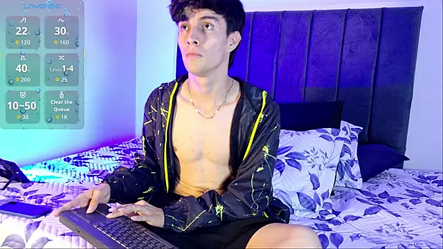 axxxel twink online show from 06.08.26