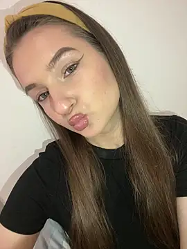 Green eyes lady online show from 05.13.26