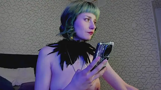 Scarle Whisper online show from 05.11.26