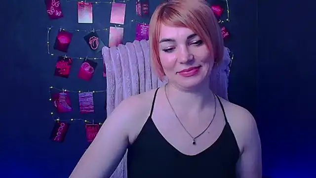 CuttieEmma online show from 04.02.26