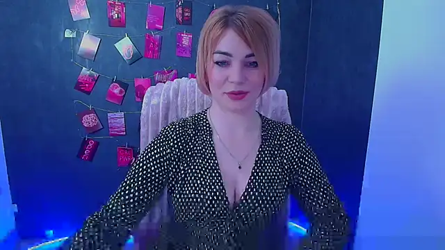 CuttieEmma online show from 04.22.26