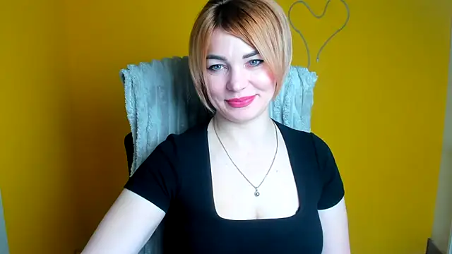 CuttieEmma online show from 04.23.26