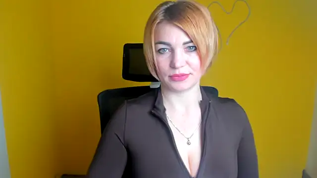 CuttieEmma online show from 04.24.26