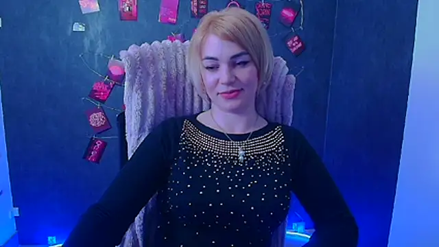 CuttieEmma online show from 05.04.26