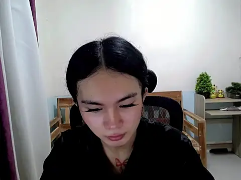 Snapshot of devine_goddess chatting on 07.13.26 devine goddess online show from 07.13.26