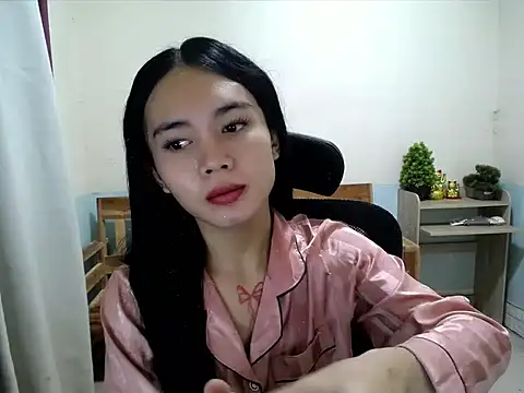 Snapshot of devine_goddess chatting on 07.15.26 devine goddess online show from 07.15.26