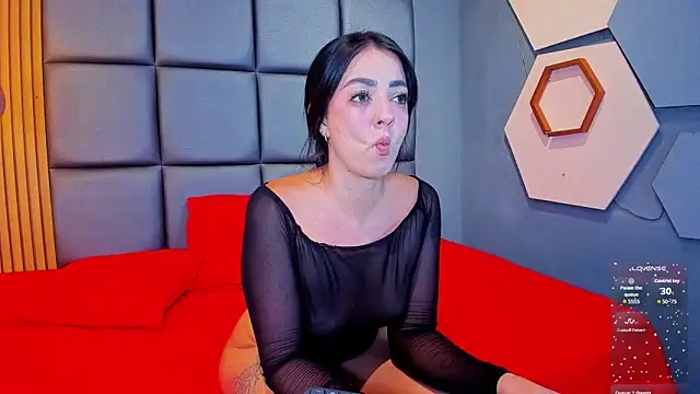 Snapshot of CORAL_FOX chatting on 04.06.26 CORAL FOX online show from 04.06.26
