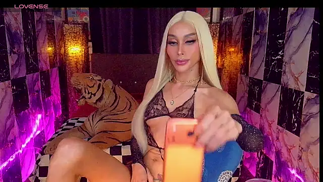 SeductiveSamanthaTS online show from 07.19.26