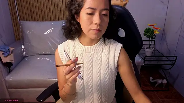 Lynn turner online show from 02.04.26