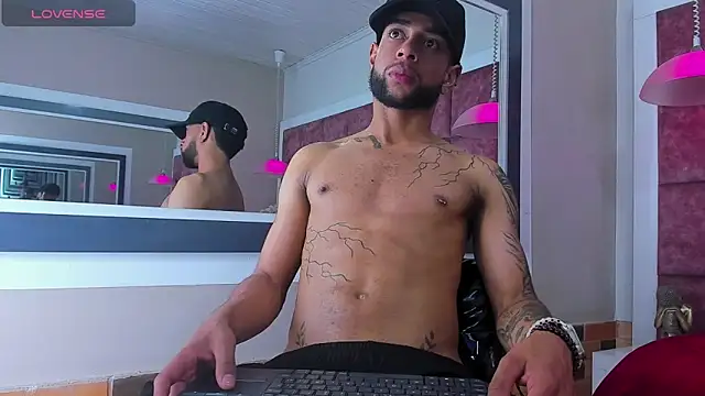 Aiden Cash7 online show from 02.01.26