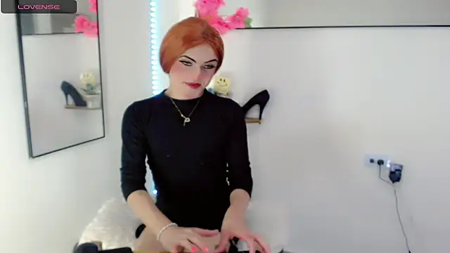 NathalialLooes online show from 04.25.26